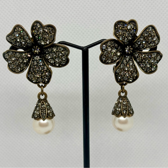 Vintage Rhinestone Pearl Drop Clover Clip-On Earrings, Lucky Charm Jewelry - Picture 4 of 10